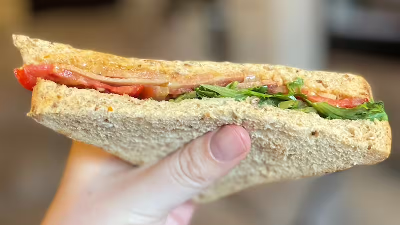 Sainsbury’s La Vie VLT Sandwich – A Vegan BLT Worth Trying